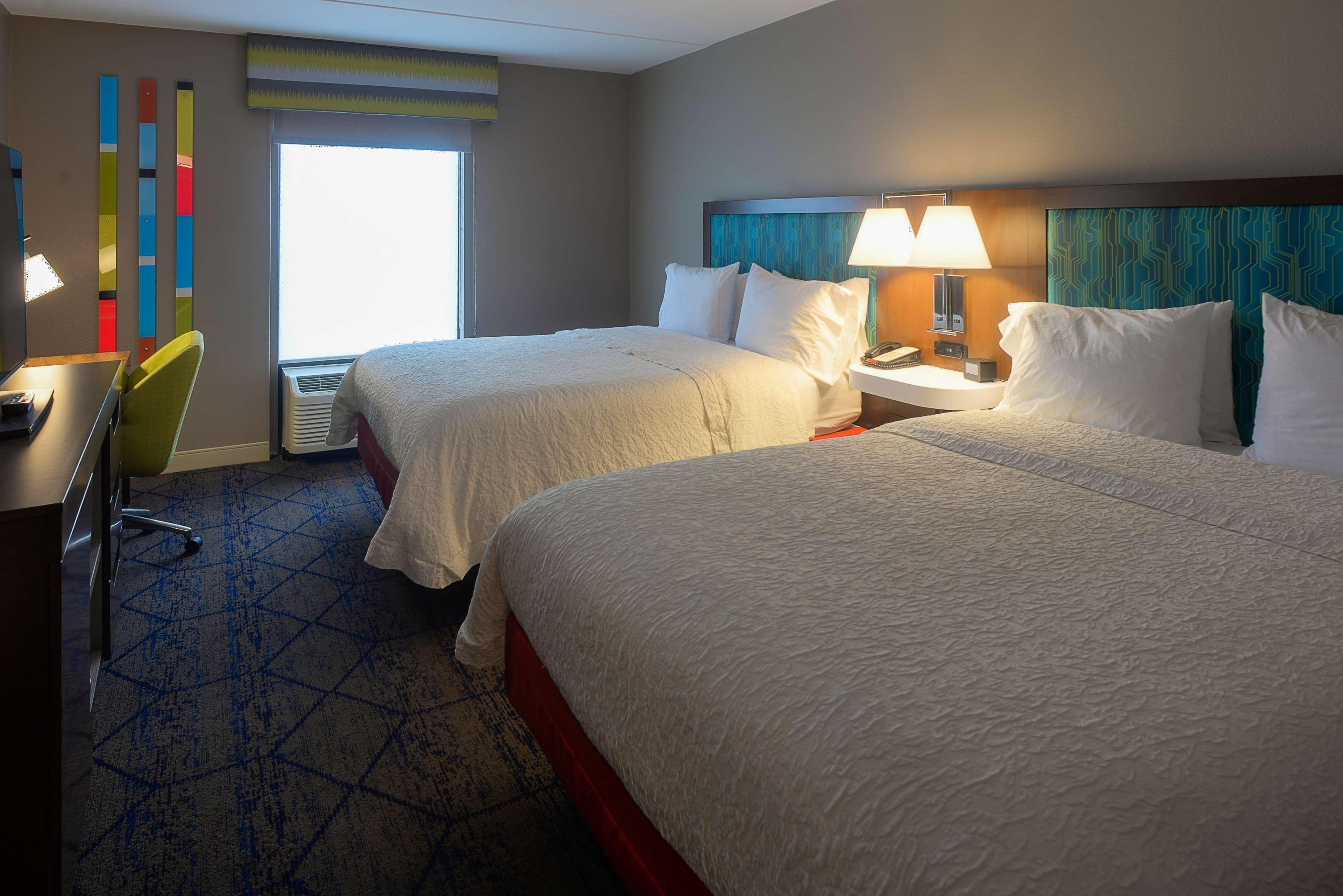 Hampton Inn & Suites Atlanta-Six Flags Lithia Springs Exterior photo